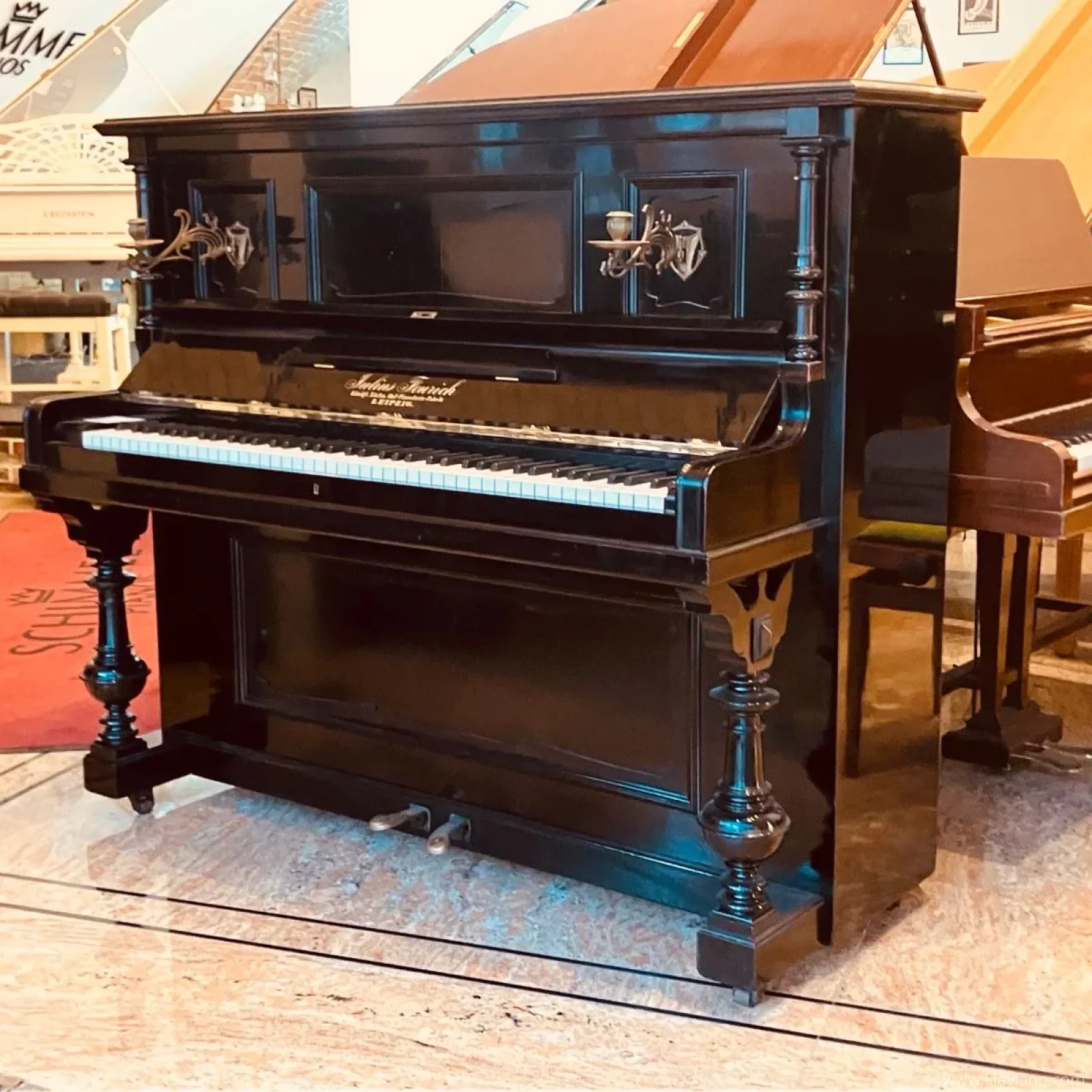 FEUrICH Klavier Modell 125 restauriert
