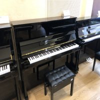 Yamaha B3e Pe - pianino 121 cm, czarny połysk 