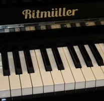 New, Ritmüller, RS 130