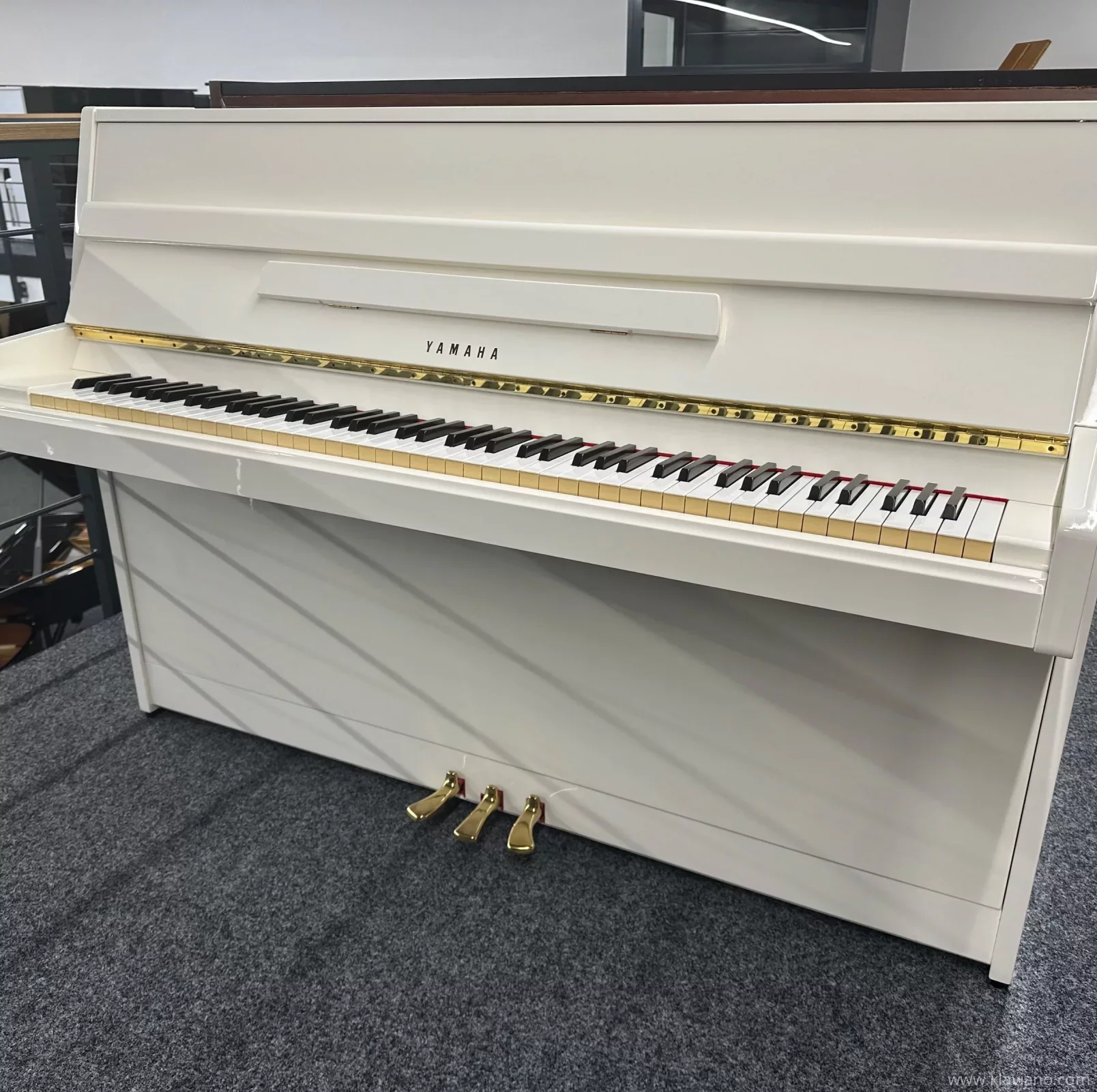 Yamaha Klavier, Mod. 104
