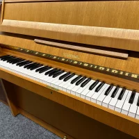 Piano Schimmel, modèle 109