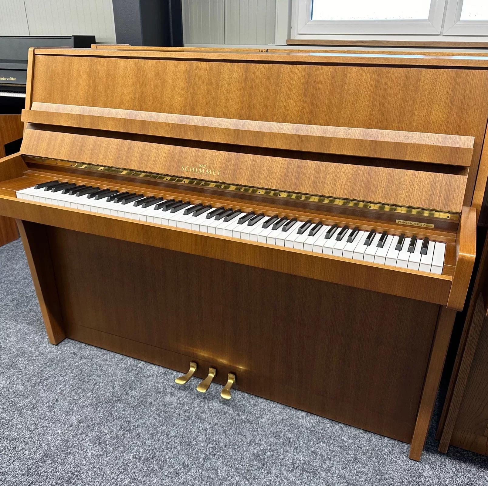 Piano Schimmel, modèle 112