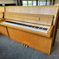 Piano Seiler, modèle 113