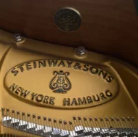 Används, Steinway & Sons, O-180