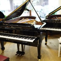 C. Bechstein Un piano neuf de 208 à 208 cm fabriqué en Allemagne