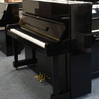 Hyundai U-832 (1988) — 121 cm, bon état, noir laqué