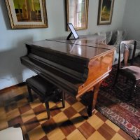 Används, Steinway & Sons, O-180