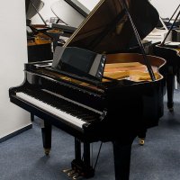 Kawai GM10 Flügel gebraucht, Bj. 2015