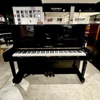 Yamaha U1F