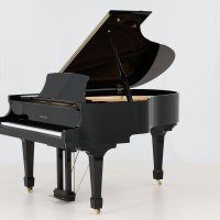 Reid-Sohn SG-185 Grand Piano – c1989 - with a mellow tone, good depth and excellent value for money.