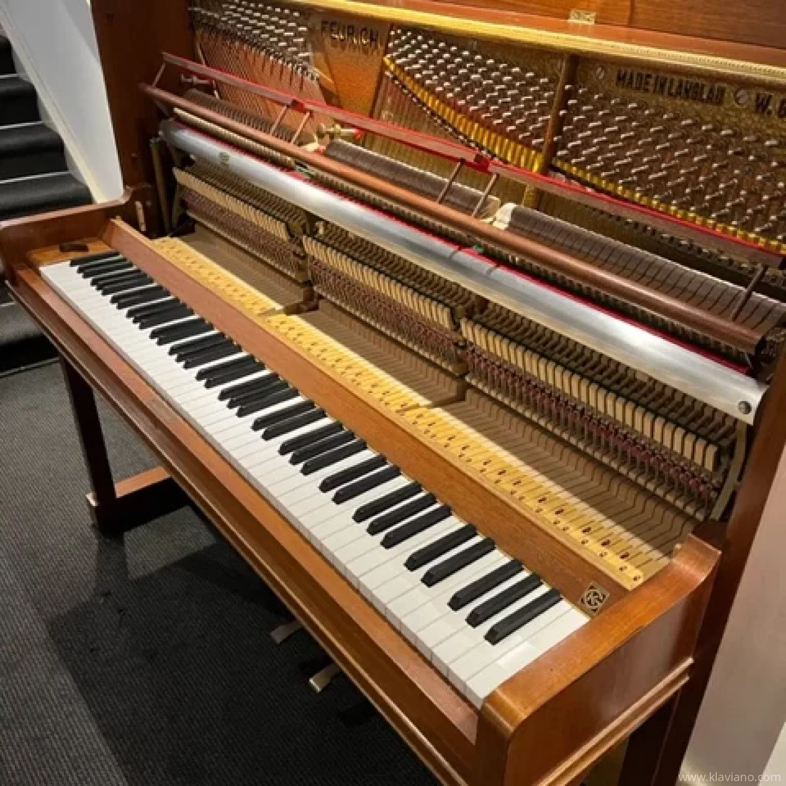 Occasion Feurich piano, gebouwd in Langlau Duitsland 1978