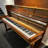 Opheffingsuitverkoop Feurich occasion piano, gebouwd in Langlau 