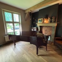 Usado, Steinway & Sons, B-211