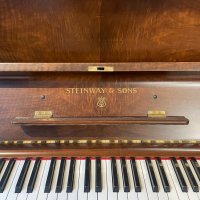 Steinway & Sons V-125 – renoverat, varm klangbild