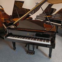 Usado, Steinway & Sons, O-180