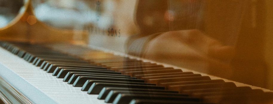 Come si acquista un pianoforte a coda Steinway? 9 cose da sapere prima di acquistare un pianoforte a coda