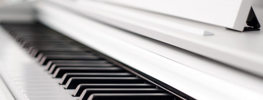 Kauf eines weißen Klaviers – unentbehrliche Informationen