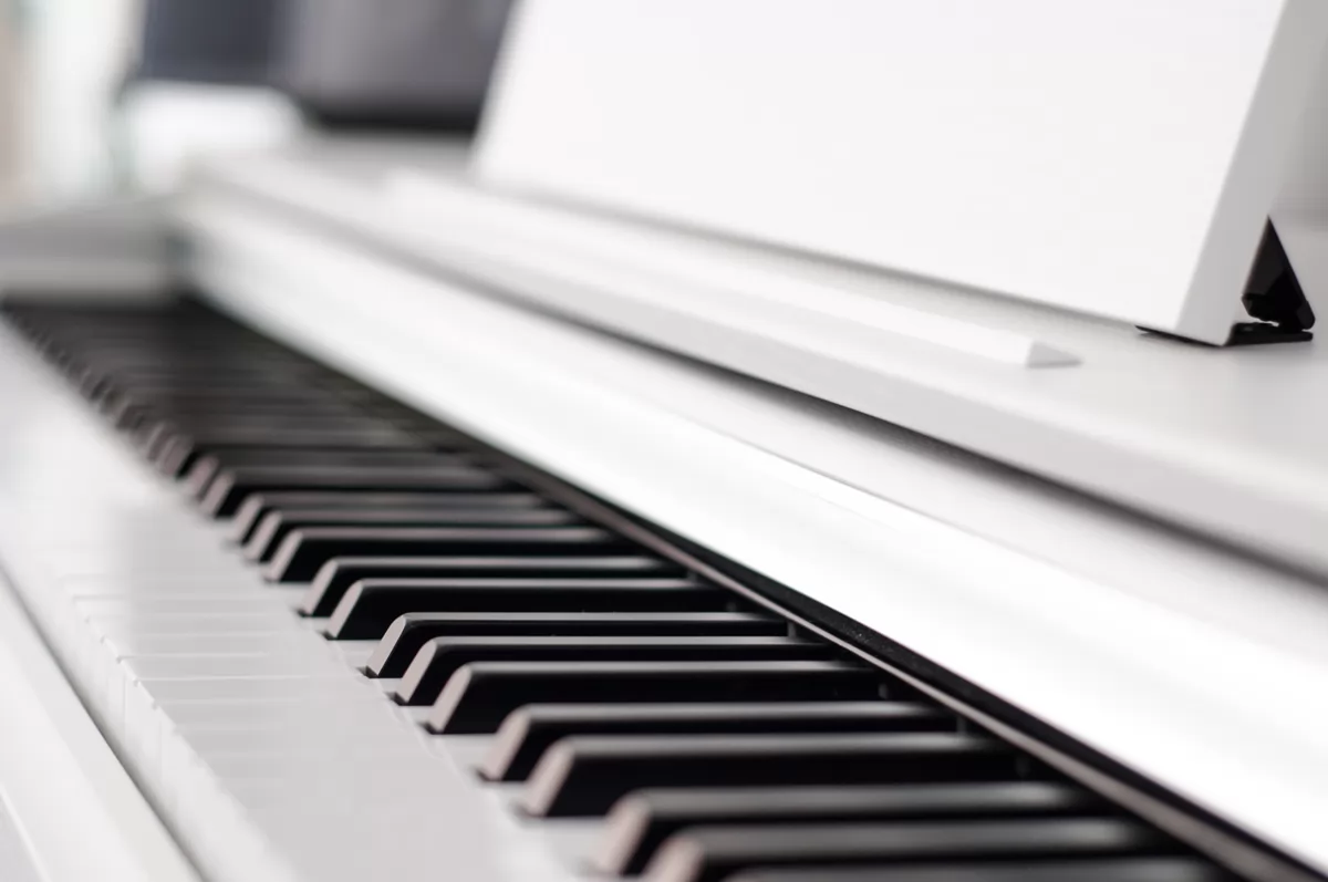 Kauf eines weißen Klaviers – unentbehrliche Informationen