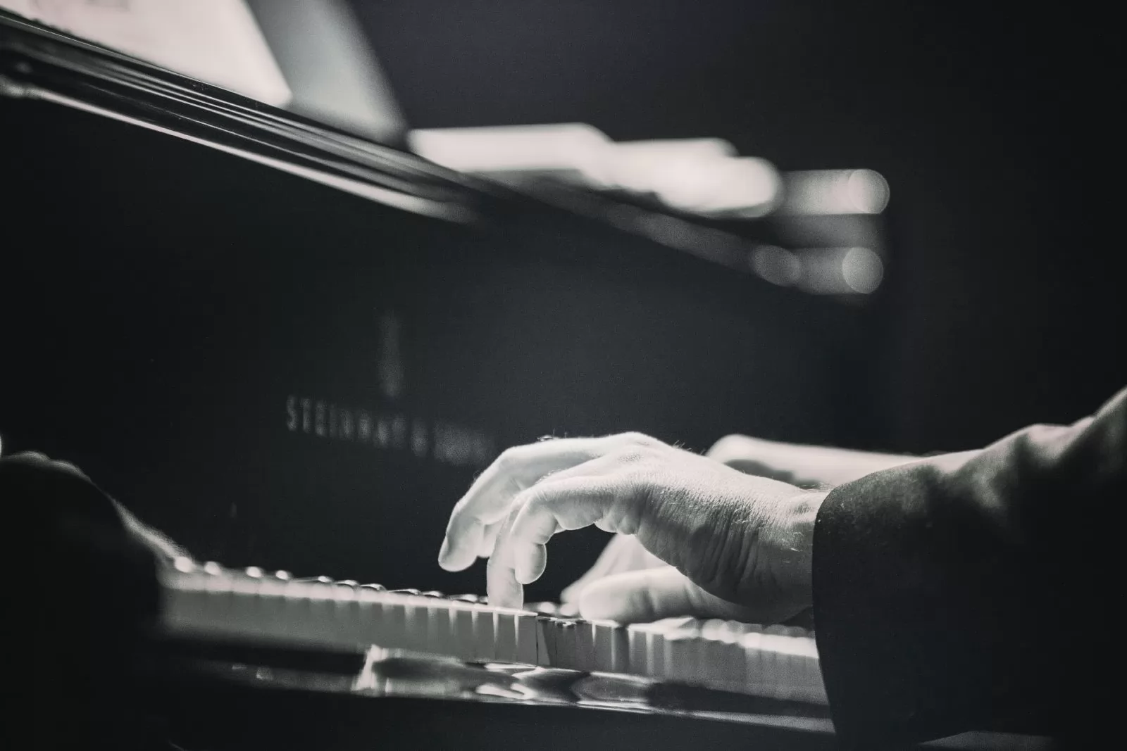 Riesce a sentire la differenza tra un pianoforte Yamaha e uno Steinway?