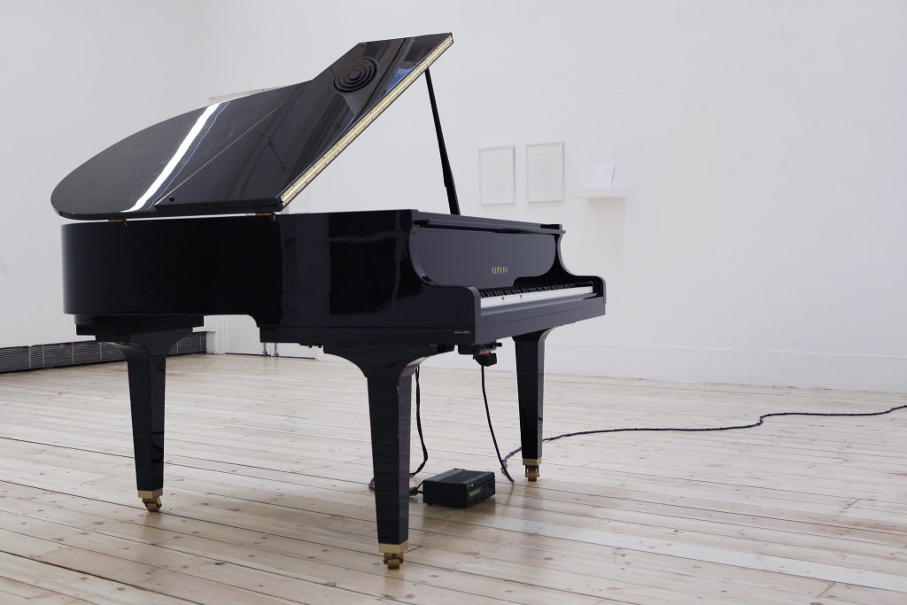 Disklavier Yamaha - self playing piano