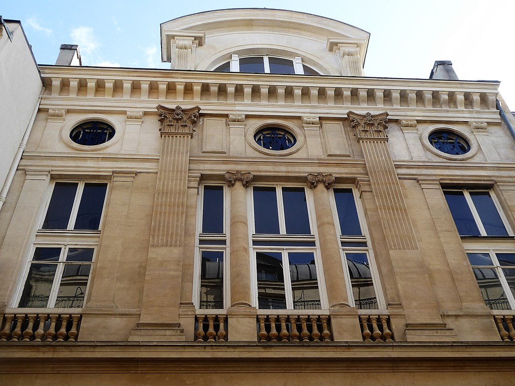 Fasada Sali Érard przy 11 rue Paul-Lelong