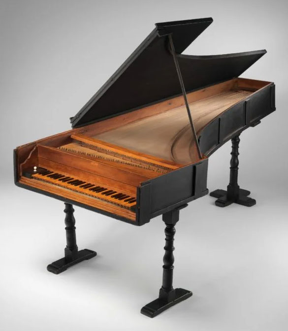 Piano à queue du 18e siècle